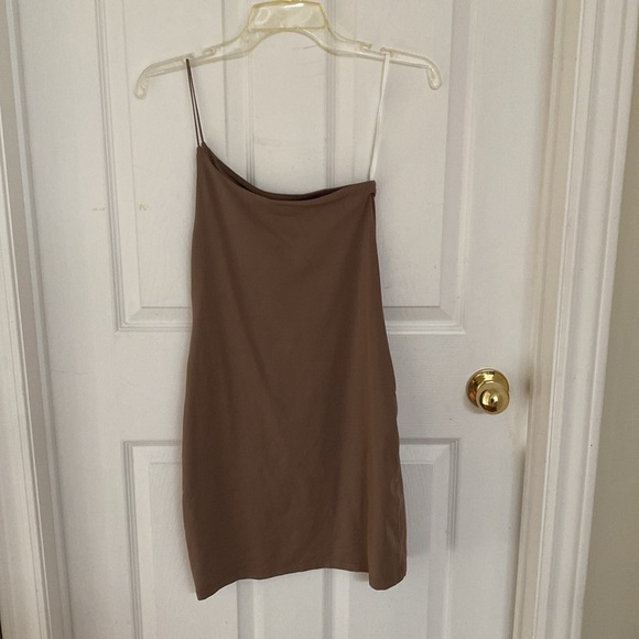 NWOT Babaton Contour One-Shoulder Dress (M) - Picture 2 of 3
